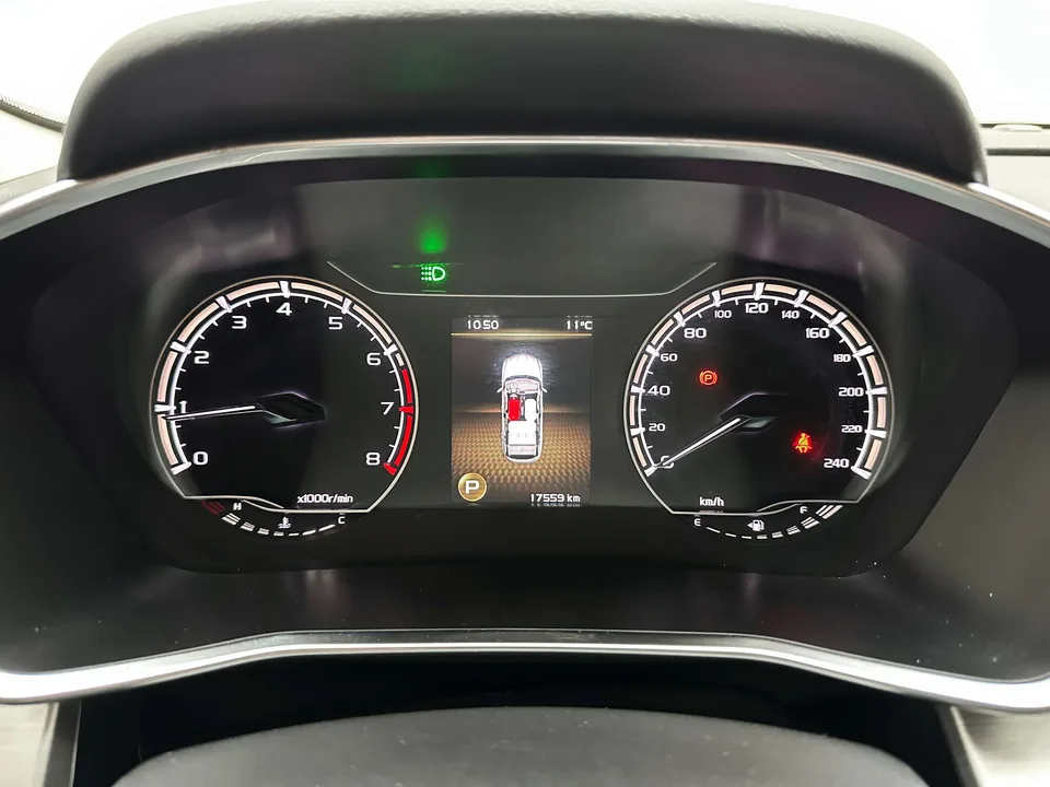 Geely Coolray SX11 Binyue 2021 240T DCT Diamond Edition 2022 — thumbnail 4