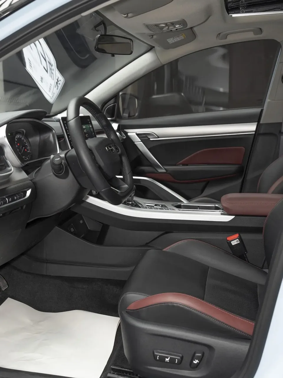 Geely Coolray SX11 Binyue 2021 240T DCT Diamond Edition 2022 — миниатюра 3