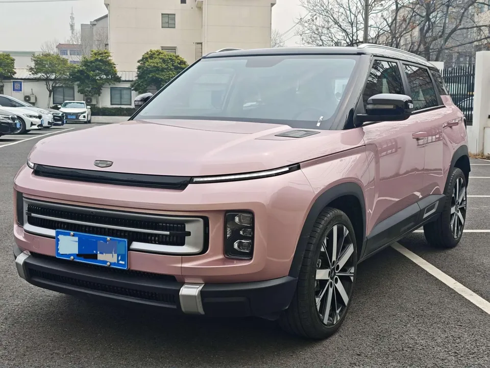 Geely ICON 2024
