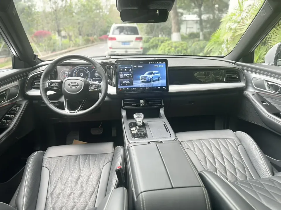 GAC Trumpchi GS8 Trumpchi GS8 2022 Dual Engine Series 2.0TM Hybrid 4WD Premium Edition 7 Seaters 2023 — миниатюра 4