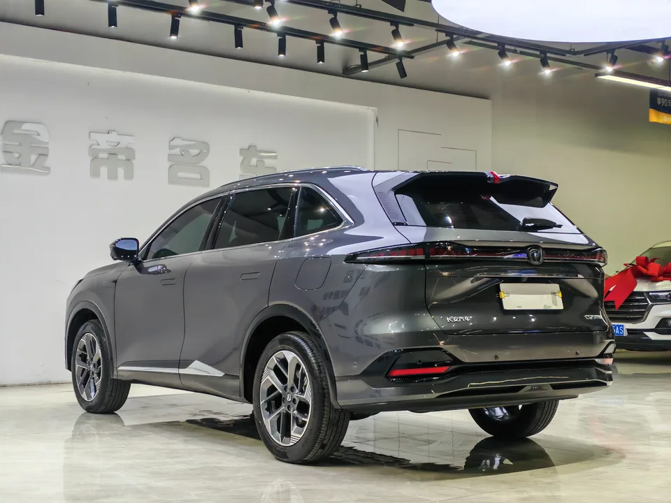 Changan CS75PLUS Changan CS75 PLUS 2025 fourth generation 1.5T New Blue Whale Smart Flagship 2025 — миниатюра 4