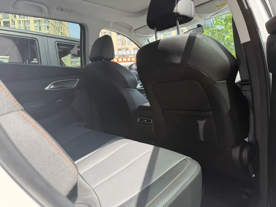 Changan X7 PLUS 1.5T DCT Zunyao 7-seater 2024 — миниатюра 5