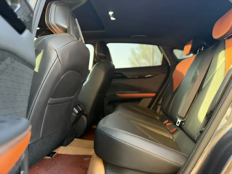 Changan UNI-V iDD 113km Smart Cool Edition 2023 — миниатюра 4