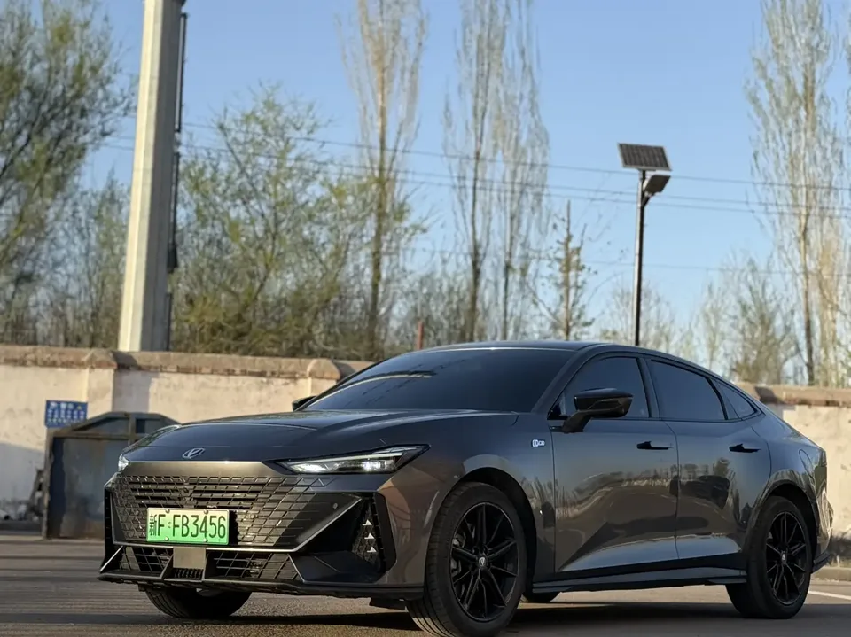 Changan UNI-V 2023