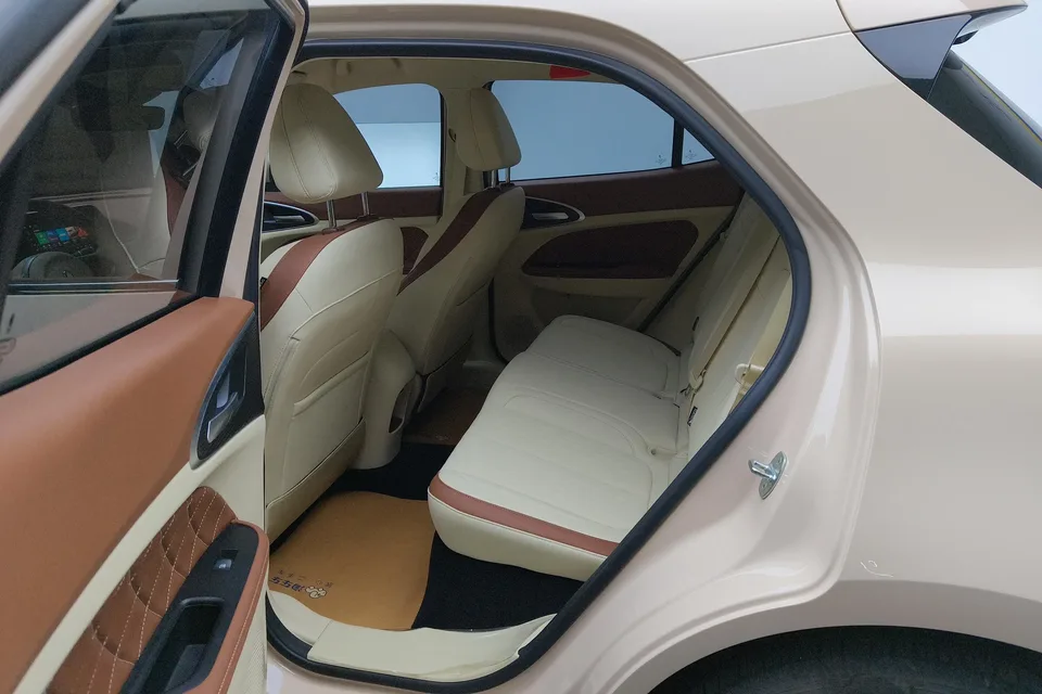 ORA Euler good cat Euler good cat 2023 401km standard range luxury lithium iron phosphate 2023 — thumbnail 5