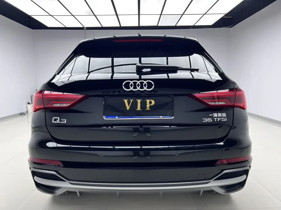 Audi Q3 Audi Q3 2022 35 TFSI Fashionable and Dynamic 2022 — миниатюра 2