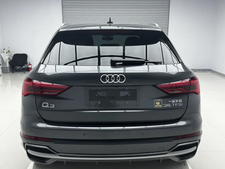 Audi Q3 Audi Q3 2022 35 TFSI Fashionable and Dynamic 2022 — миниатюра 2
