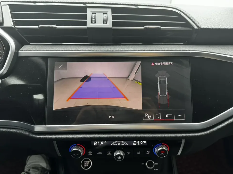 Audi Q3 Audi Q3 2022 35 TFSI Fashionable and Dynamic 2022 — миниатюра 3