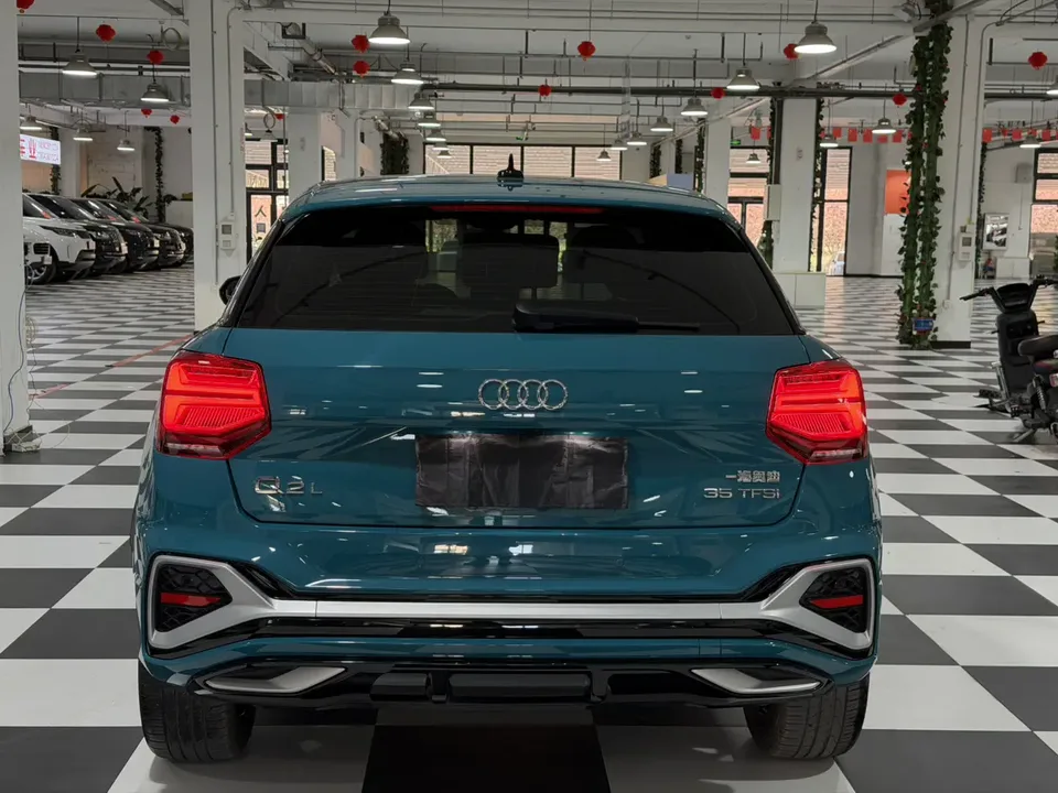 Audi Q2L Audi Q2L 2022 35 TFSI Fashion Dynamic Edition 2022 — миниатюра 2