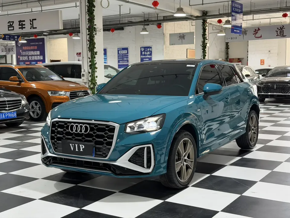 Audi Q2L Audi Q2L 2022 35 TFSI Fashion Dynamic Edition 2022 — фото 1, купить с доставкой в Москву