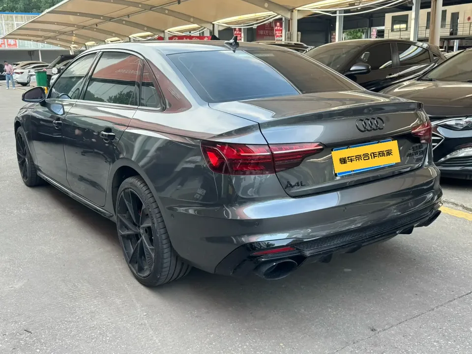 Audi a4 l Audi A4L 2022 40 TFSI luxury and dynamic model 2022 — миниатюра 2