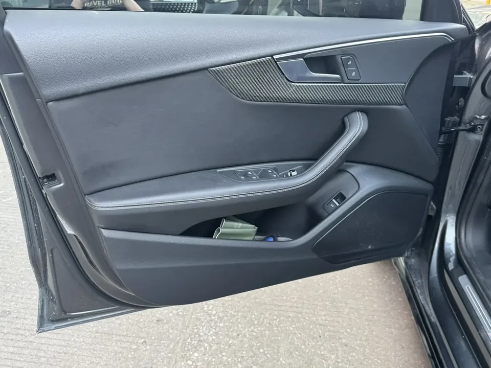 Audi a4 l Audi A4L 2022 40 TFSI luxury and dynamic model 2022 — миниатюра 3
