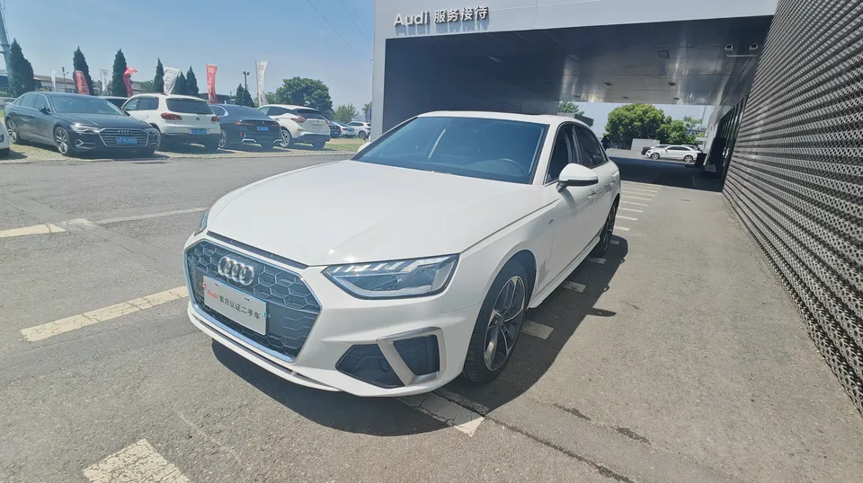 Audi a4 l 2022