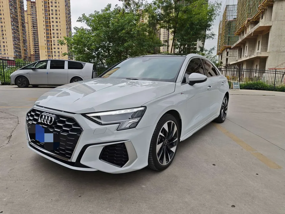 Audi A3 facelift A3L Limousine 35 TFSI stylish and sporty 2023 — фото 1, купить с доставкой в Москву