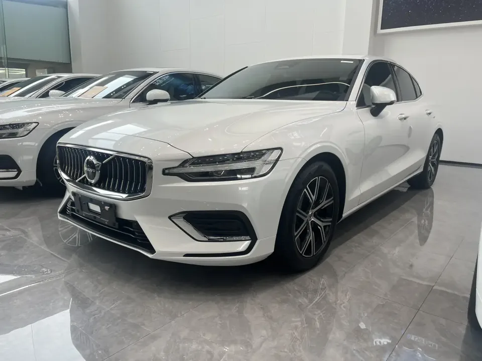 Volvo S60 2024