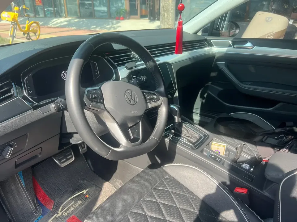 Volkswagen Magotan PHEV Magotan GTE 2022 luxury model 2023 — миниатюра 4