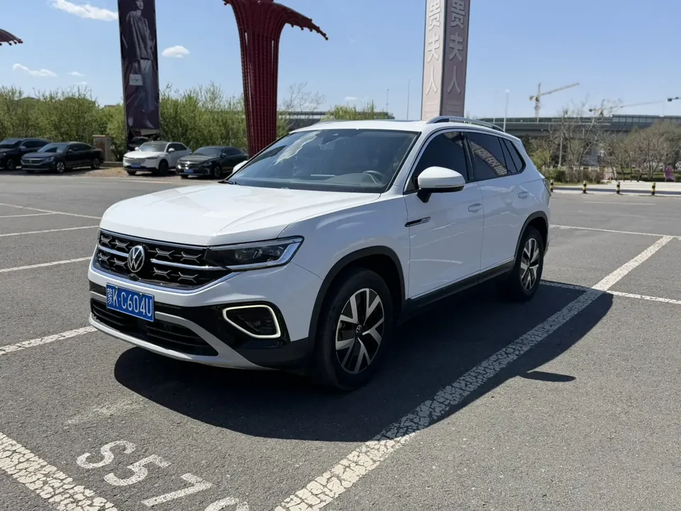 Volkswagen Tayron Tanyue 2023 280TSI 2WD Luxury Plus Advanced Edition 2022 — фото 1, купить с доставкой в Москву