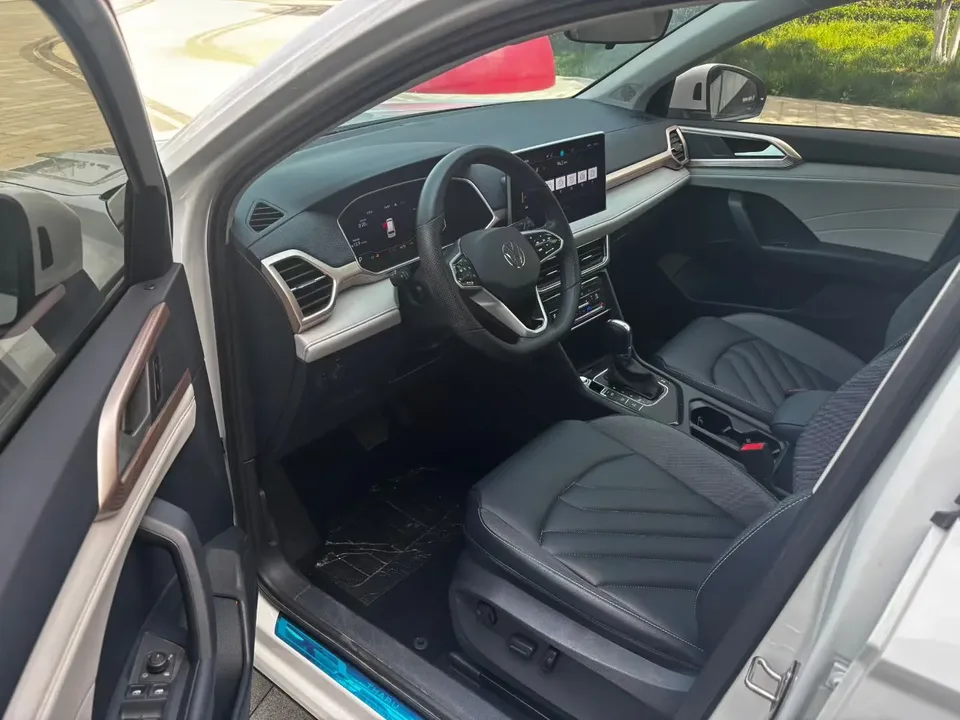 Volkswagen Tharu 300TSI 2WD Full Moon Edition 2023 — миниатюра 5
