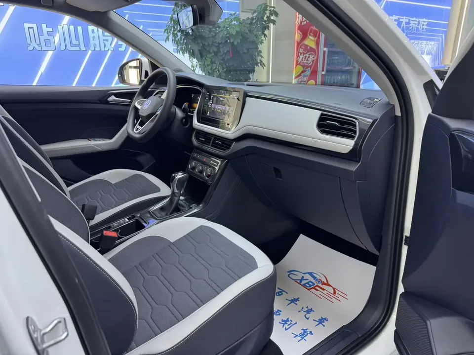 Volkswagen Tharu tuyue 2025 New 1.5L Sharp Edition 2025 — миниатюра 3