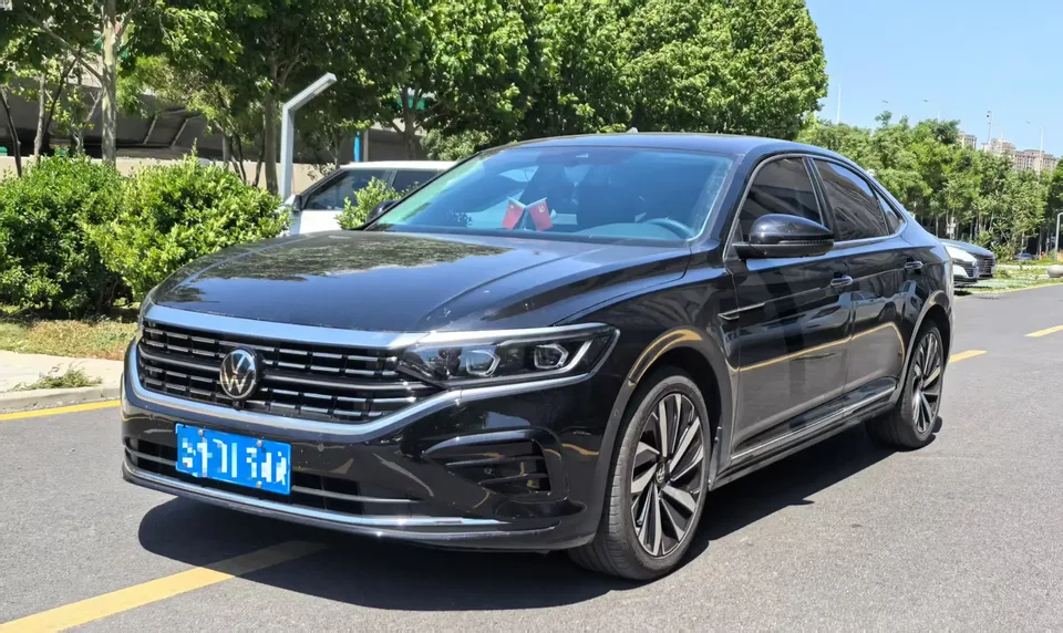 Volkswagen Passat 2024