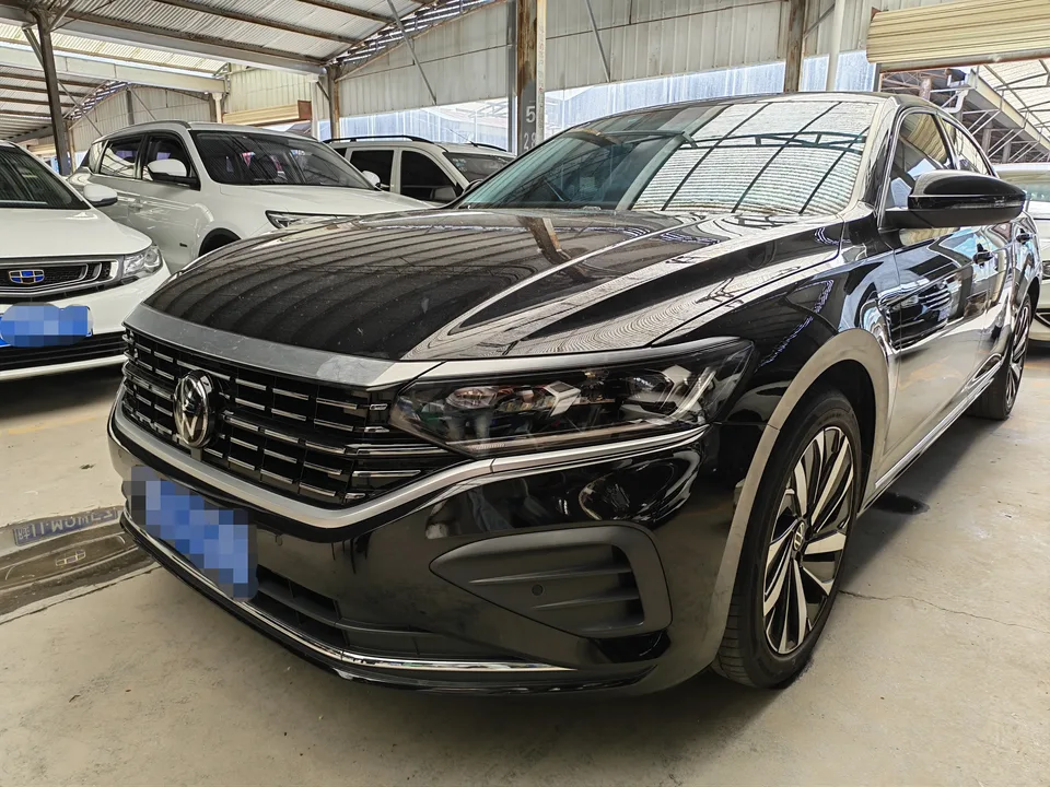 Volkswagen Passat 2024