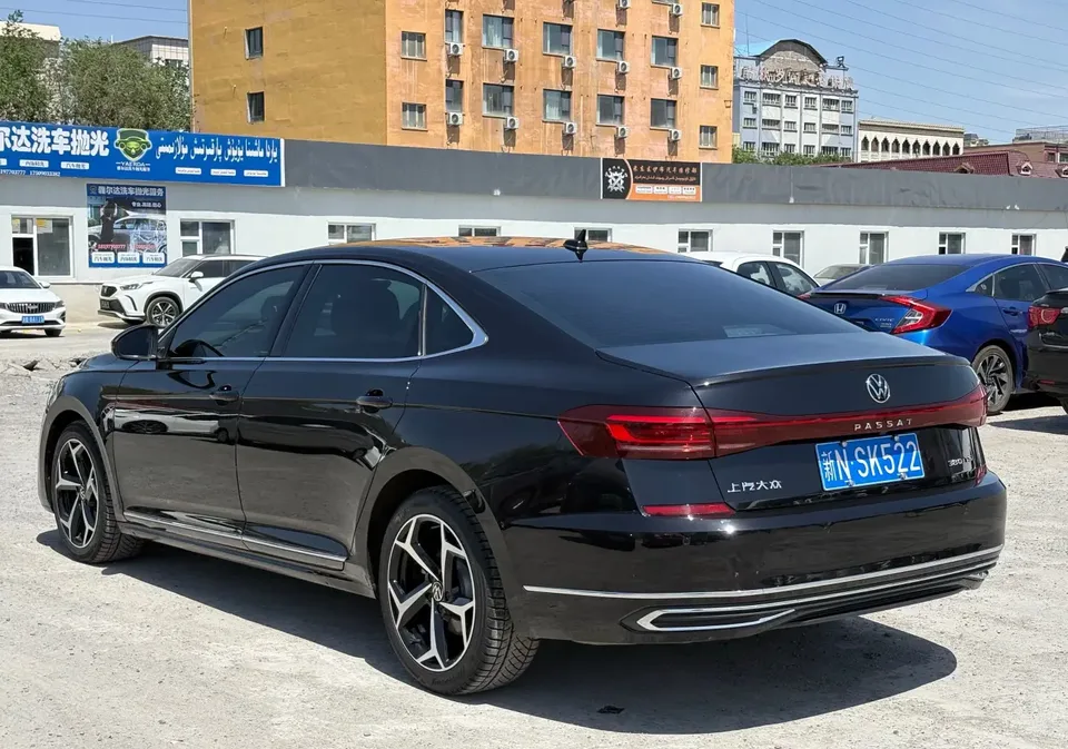 Volkswagen Passat Passat 2024 Outstanding Model 380TSI Starry Sky Dragon Edition 2024 — thumbnail 4