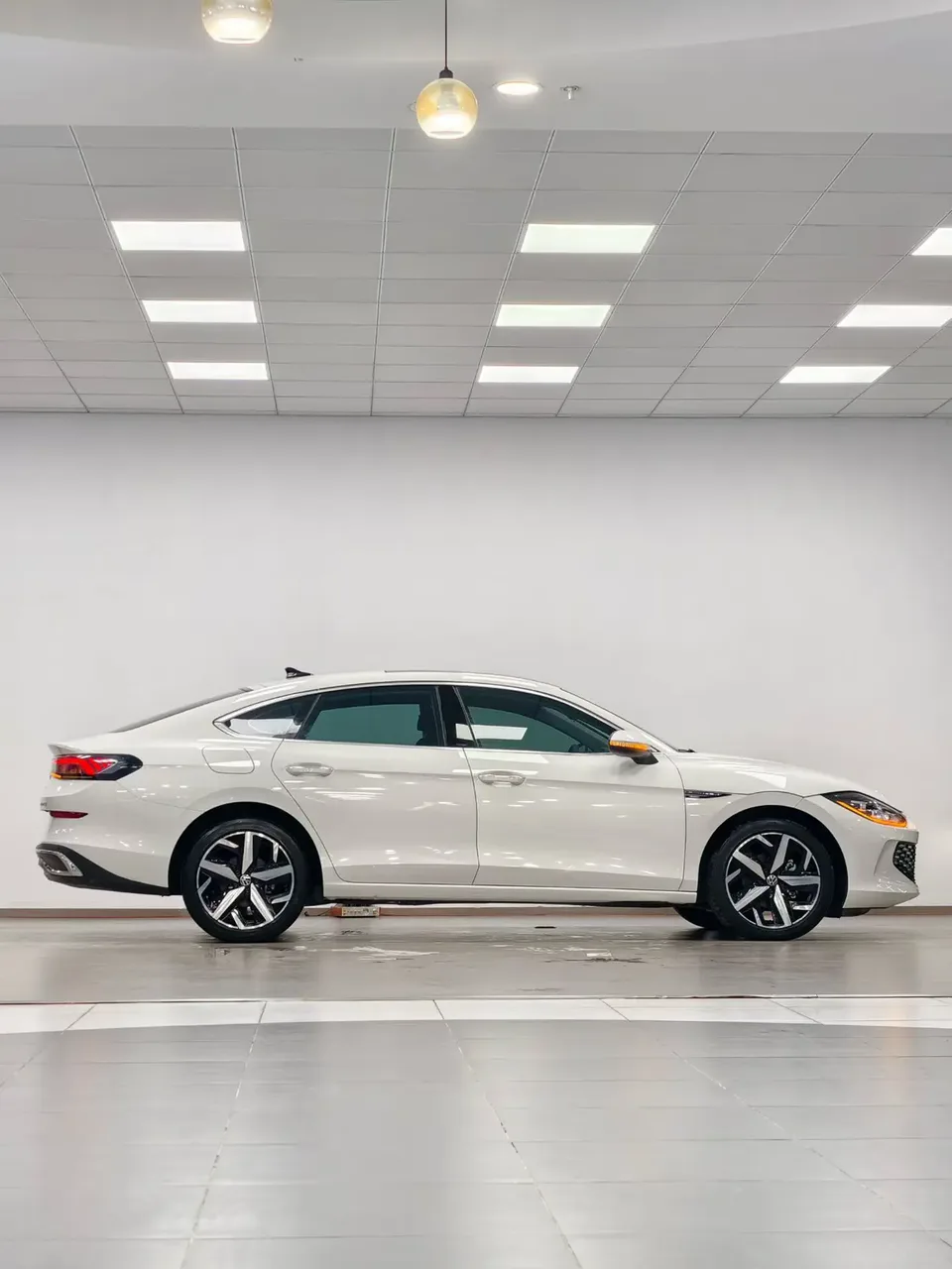 Volkswagen Lamando Lingdu 2023 Lingdu L 280TSI DSG Cool Edition 2023 — thumbnail 4
