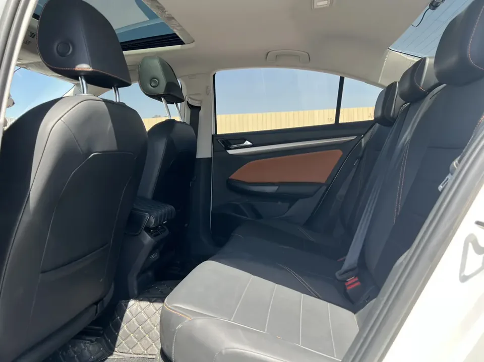 Volkswagen Bora Bora 2023 200TSI DSG Smart Edition 2023 — миниатюра 3