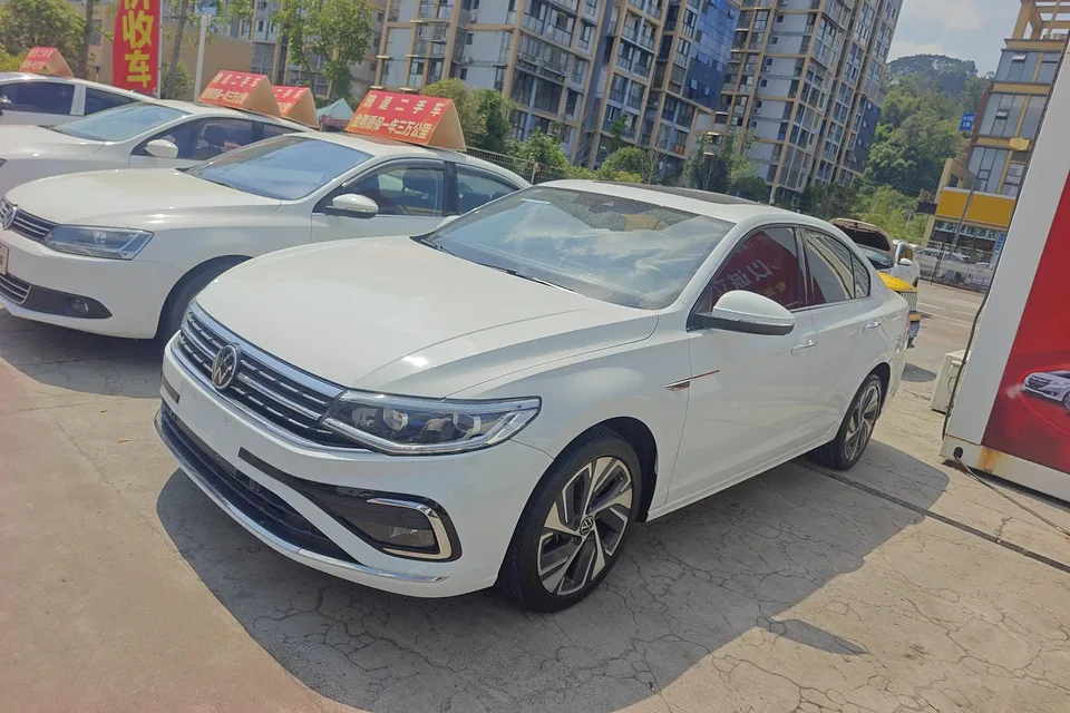 Volkswagen Bora 2023