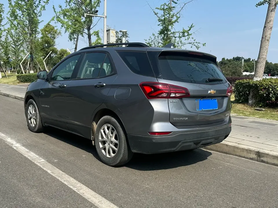Chevrolet Equinox Explorer 2022 535T Chijie Edition 2023 — миниатюра 4