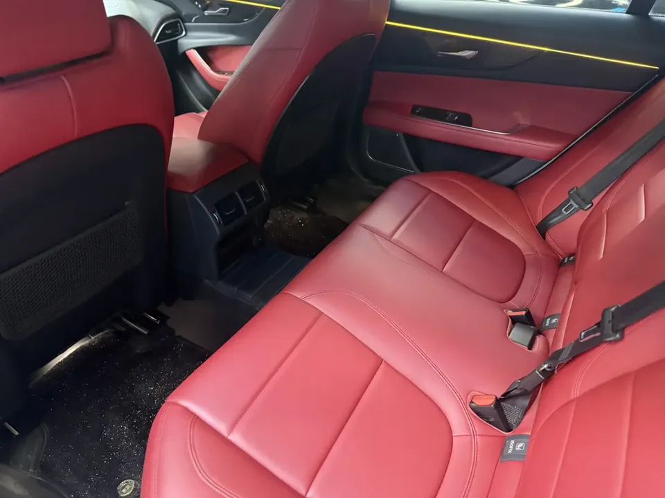 Jaguar XEL 2.0T 250PS R-DYNAMIC S aggressive sports version 2022 — миниатюра 3