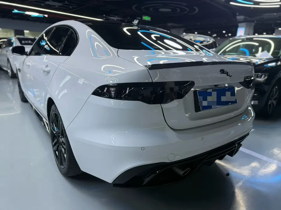 Jaguar XEL 2.0T 250PS R-DYNAMIC S aggressive sports version 2022 — миниатюра 4