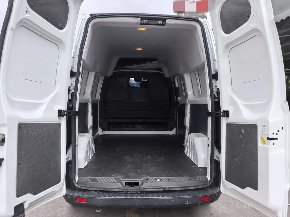 Ford Transit Transit 2023 V362 2.0T diesel manual van center axle center roof 3 seats National VI 2023 — thumbnail 3