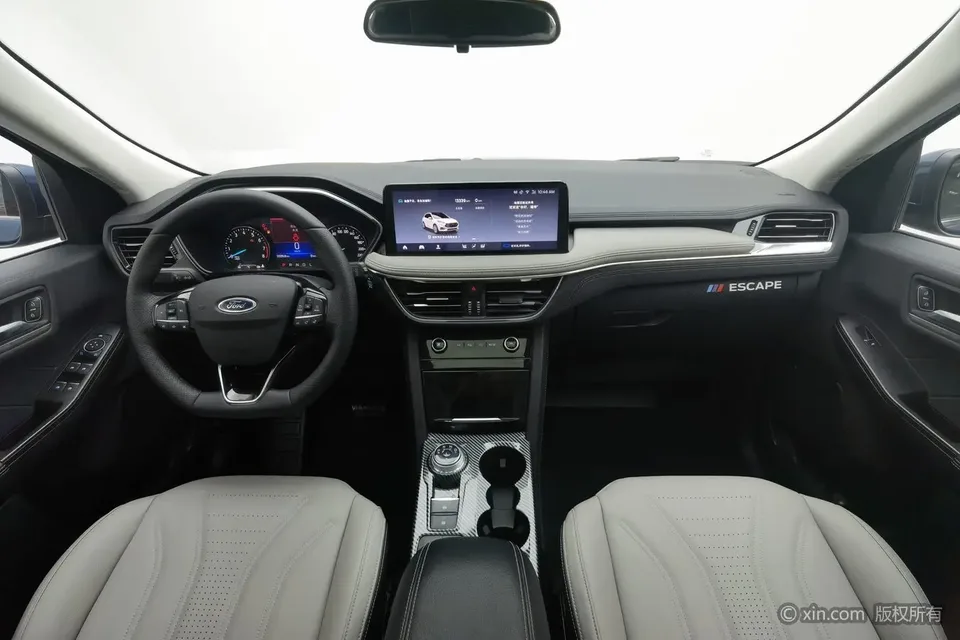 Ford Escape 2024 EcoBoost 245 2WD Premium Edition 2024 — миниатюра 3