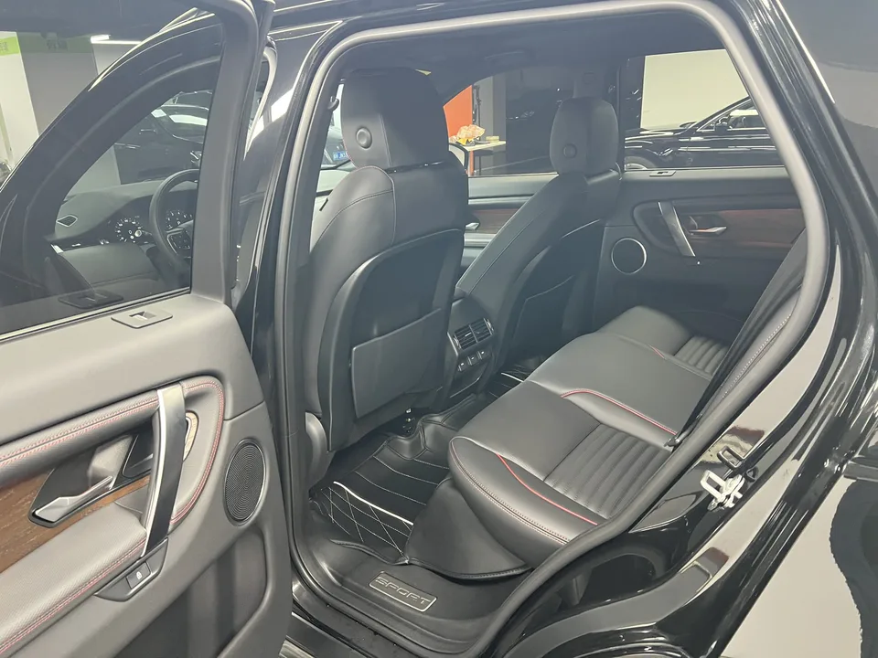 Land Rover Discover Sports Discover Sports 2023 249PS R-Dynamic S Performance Edition 5 Seaters 2023 — thumbnail 3