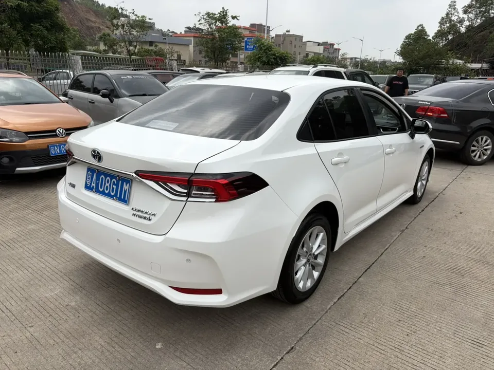 Toyota Corolla Corolla 2023 Intelligent Electric Hybrid Dual Engine 1.8L E-CVT Elite Edition 2023 — thumbnail 2
