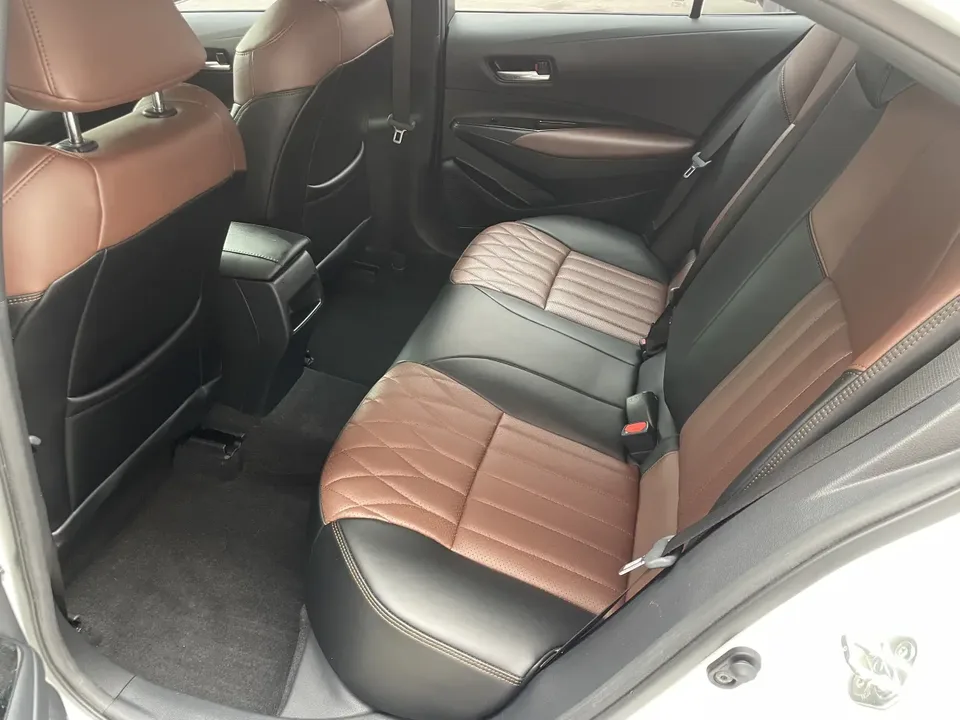 Toyota Corolla 1.2T S-CVT Pioneer Edition 2023 — миниатюра 5