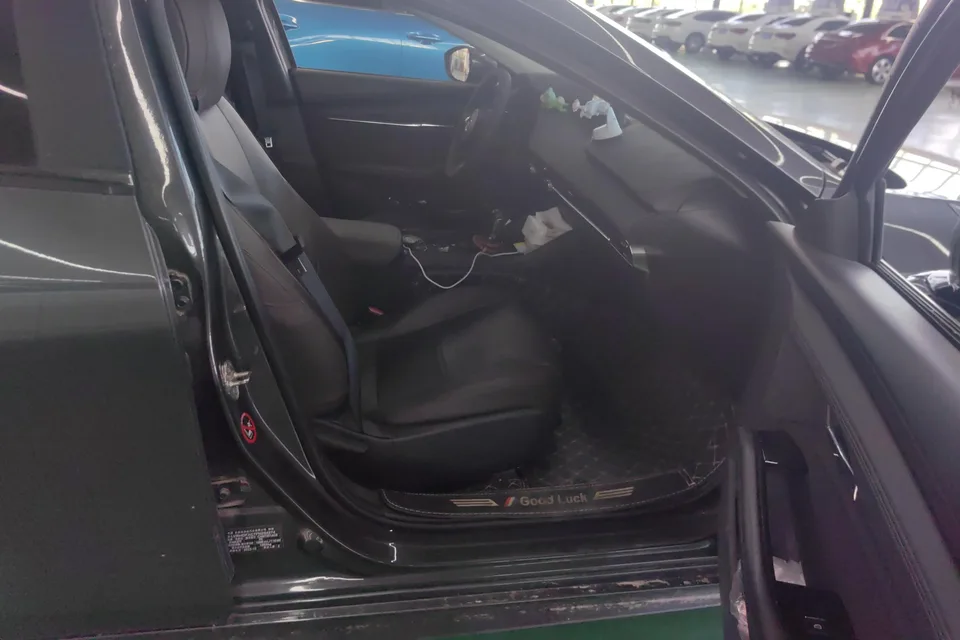 Mazda Axela 2.0L Automatic Quality Edition 2024 — миниатюра 5