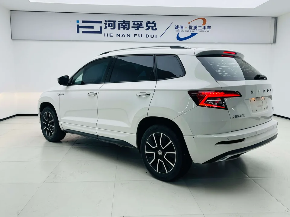 Skoda Karoq TSI280 Exclusive Edition 2023 — миниатюра 4