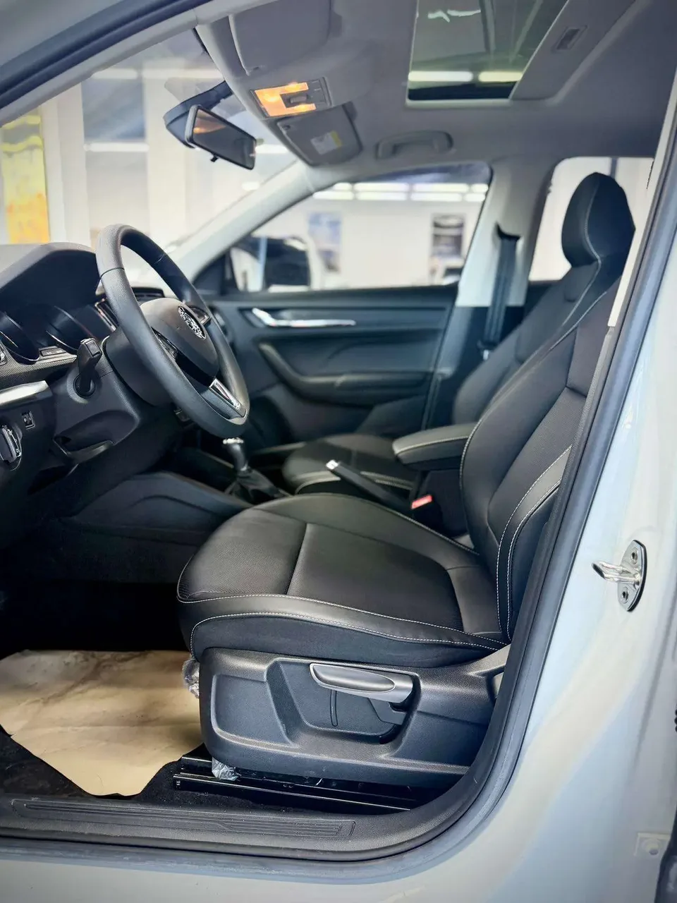 Skoda Comek Kamiq facelift 1.5L automatic comfort version 2023 — миниатюра 5