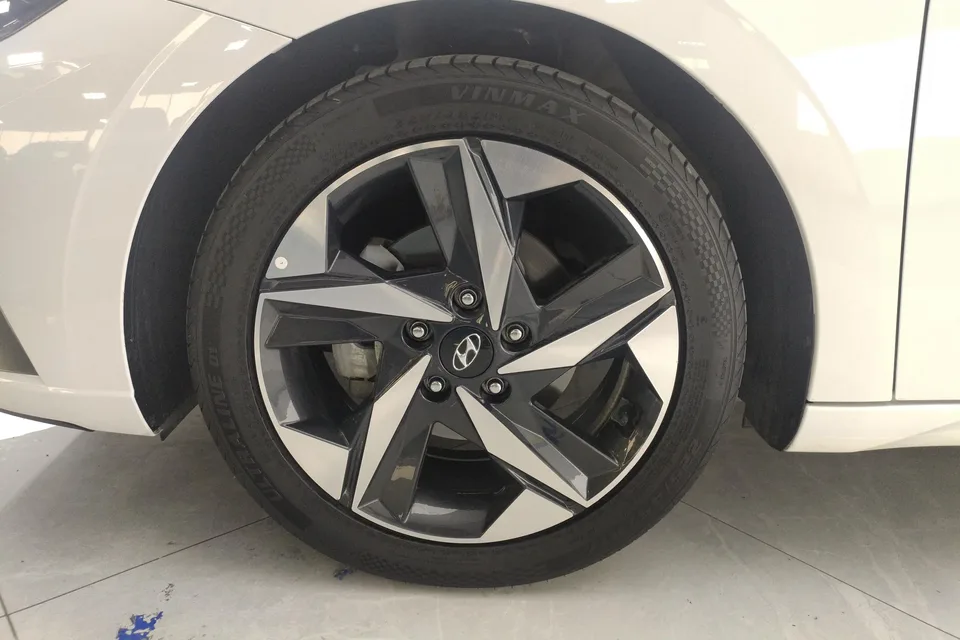 Hyundai Elantra Elantra 2022 1.5L CVT GLX Elite Edition 2023 — миниатюра 4