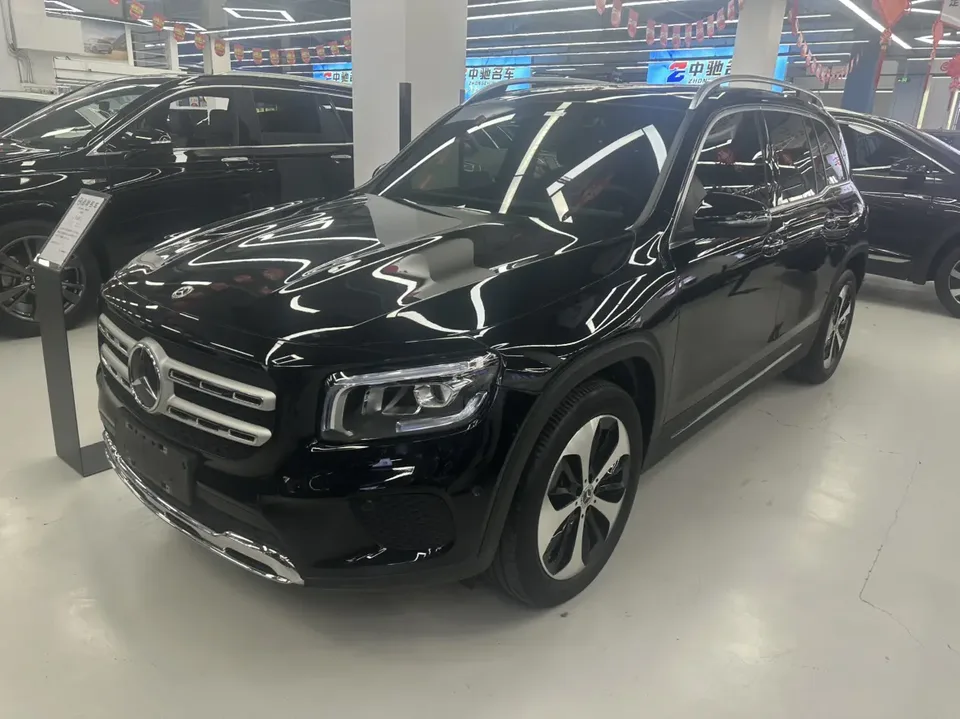 Mercedes-Benz GLB-Class 2023