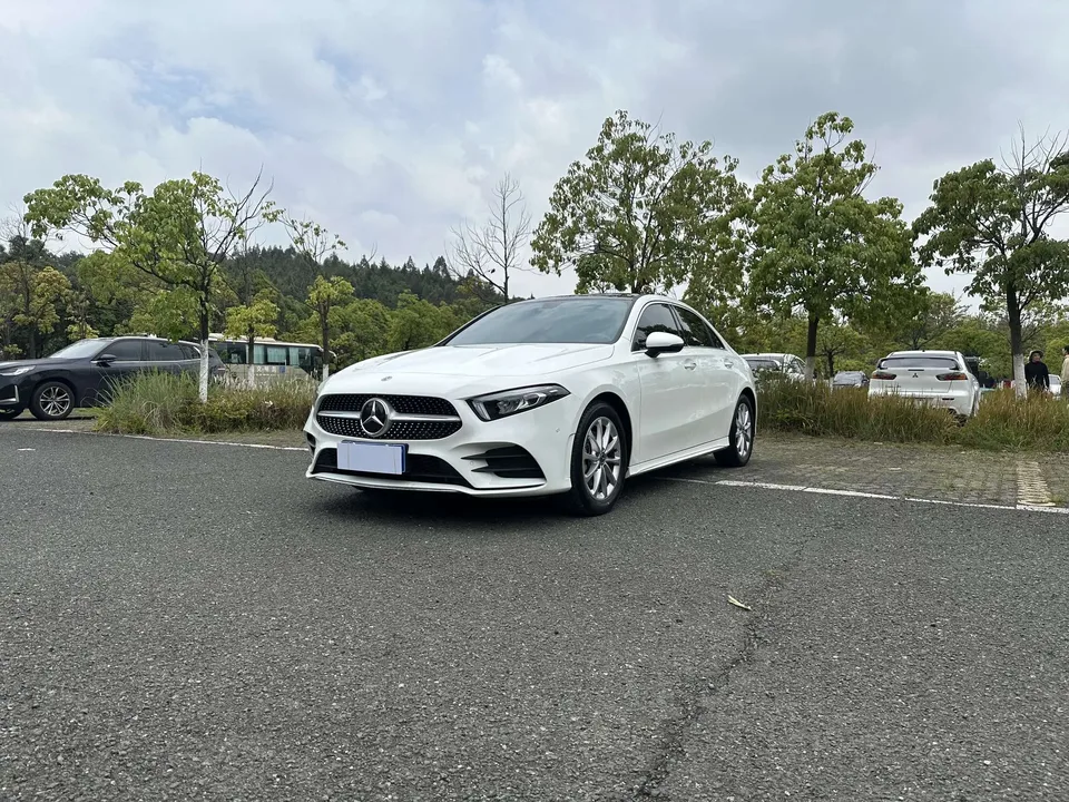 Mercedes-Benz Mercedes Benz A Class 2022
