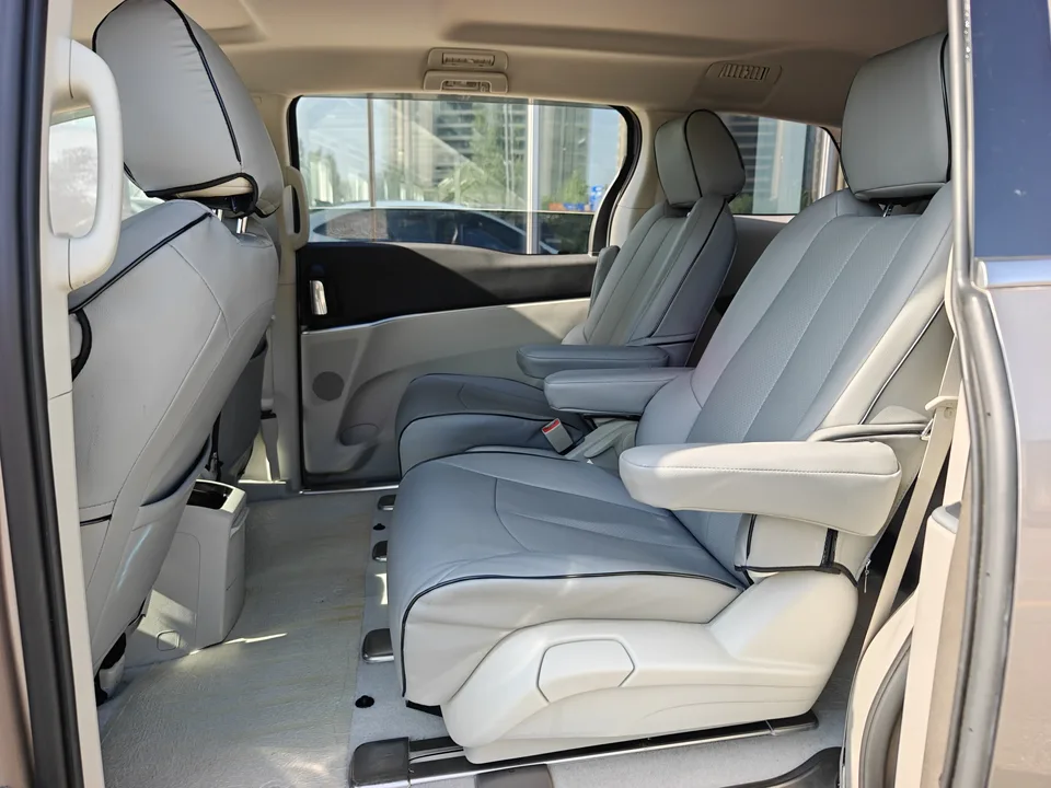 Buick GL8 Buick GL8 2022 Land Business Class 652T Comfort Edition 2022 — миниатюра 4