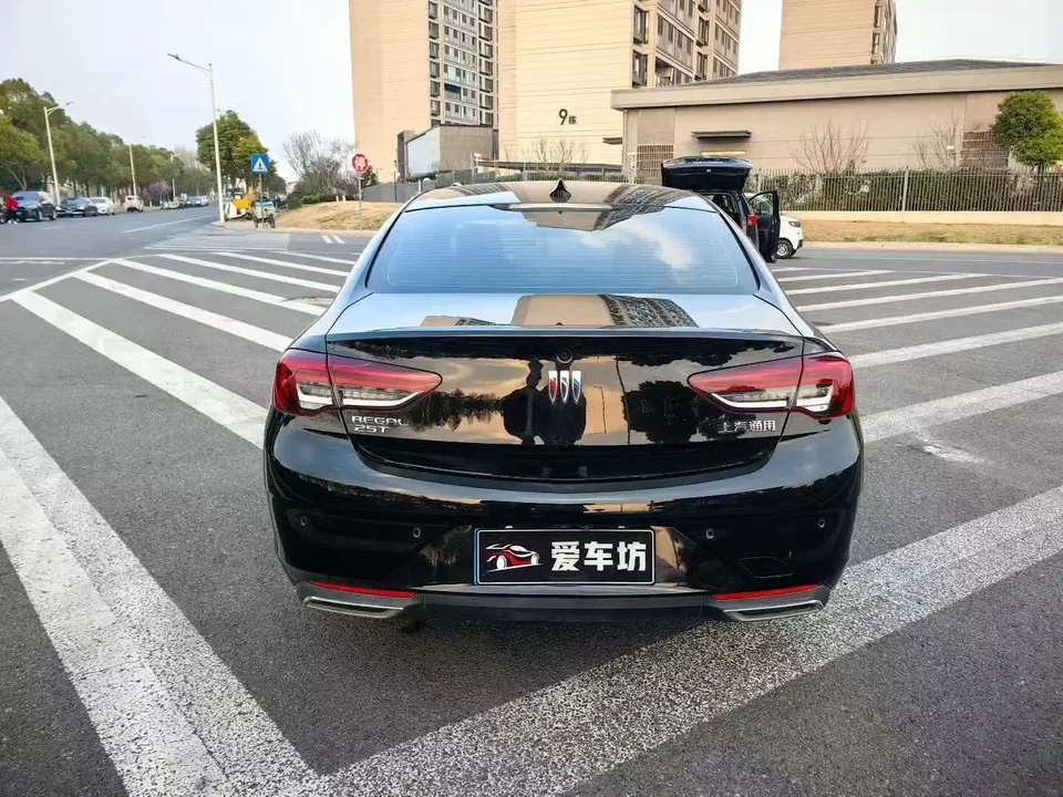 Buick Majesty Regal 2024 25T Super Edition 2023 — миниатюра 2