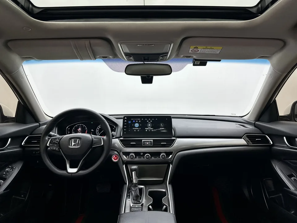 Honda Accord Accord 2022 260TURBO Deluxe Edition 2023 — миниатюра 4