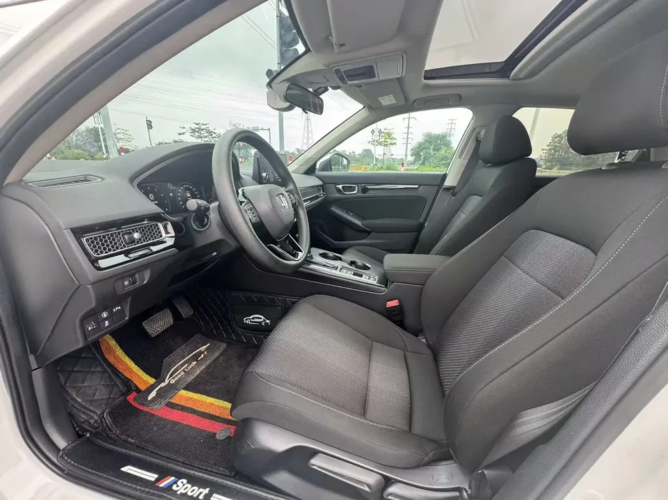 Honda Integra 240TURBO CVT Leading Edition 2024 — миниатюра 5