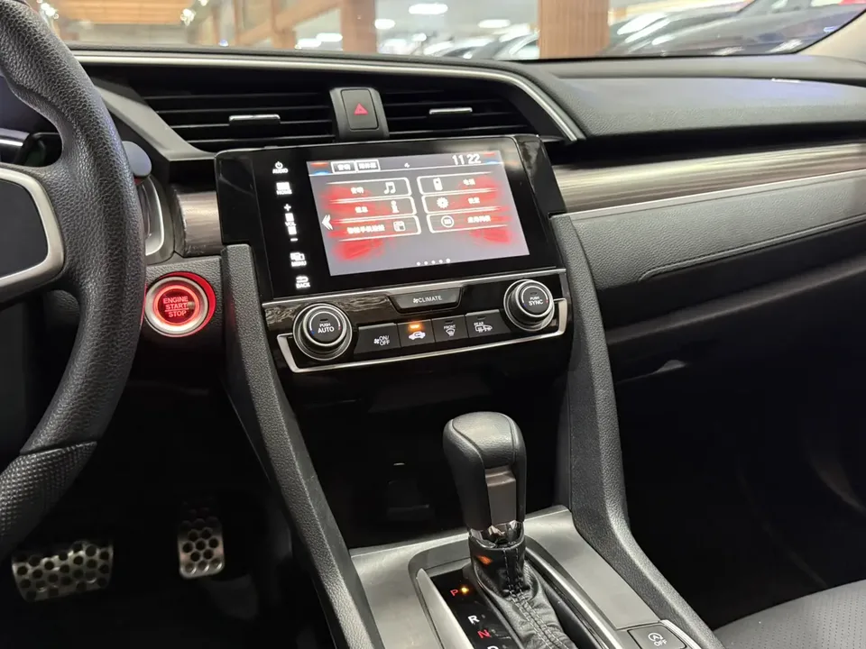 Honda CIVIC 220TURBO CVT burning version National VI 2022 — миниатюра 5