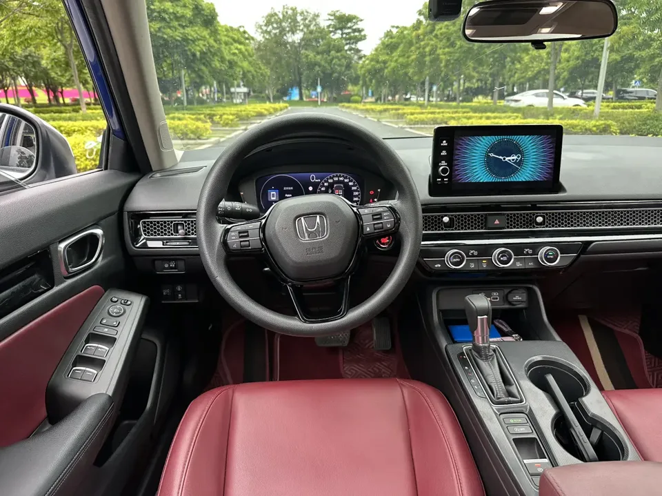 Honda CIVIC 2022 Civic 240TURBO CVT Dynamic Edition 2022 — миниатюра 4