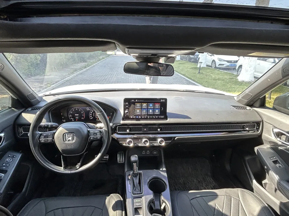Honda CIVIC 2022 Civic 240TURBO CVT Ignition Edition 2022 — миниатюра 5